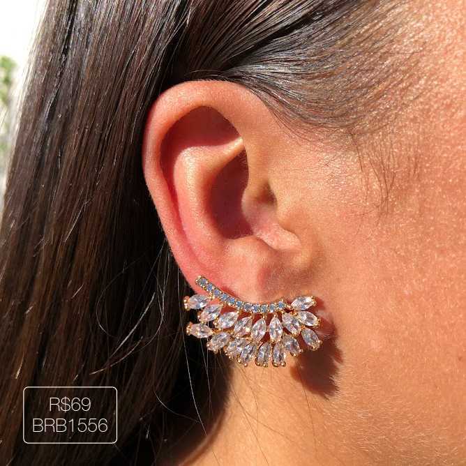 Brinco Ear Cuff 1 Carreira Reds + 2 Carreiras Navetes Cristal Dourado